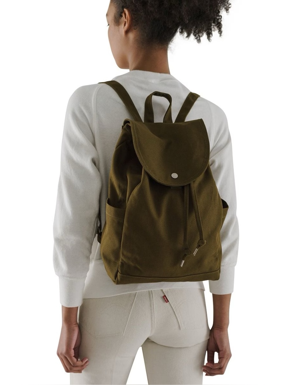 BAGGU Drawstring Backpack in olive green
